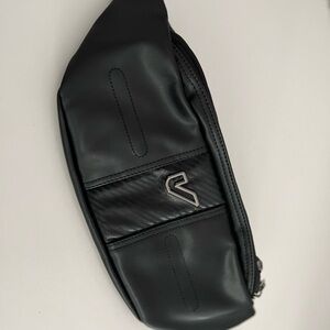 Gruv Gear SLNG Personal Tech Pack‎ - SLNG-BLK- NWT